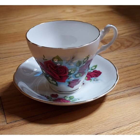Red Roses Cup & Saucer Royal Ascot Bone China Gold Trim England Vintage Tea set - Picture 7 of 15
